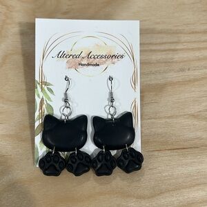 #118 Handmade- Cat and Paw Earrings